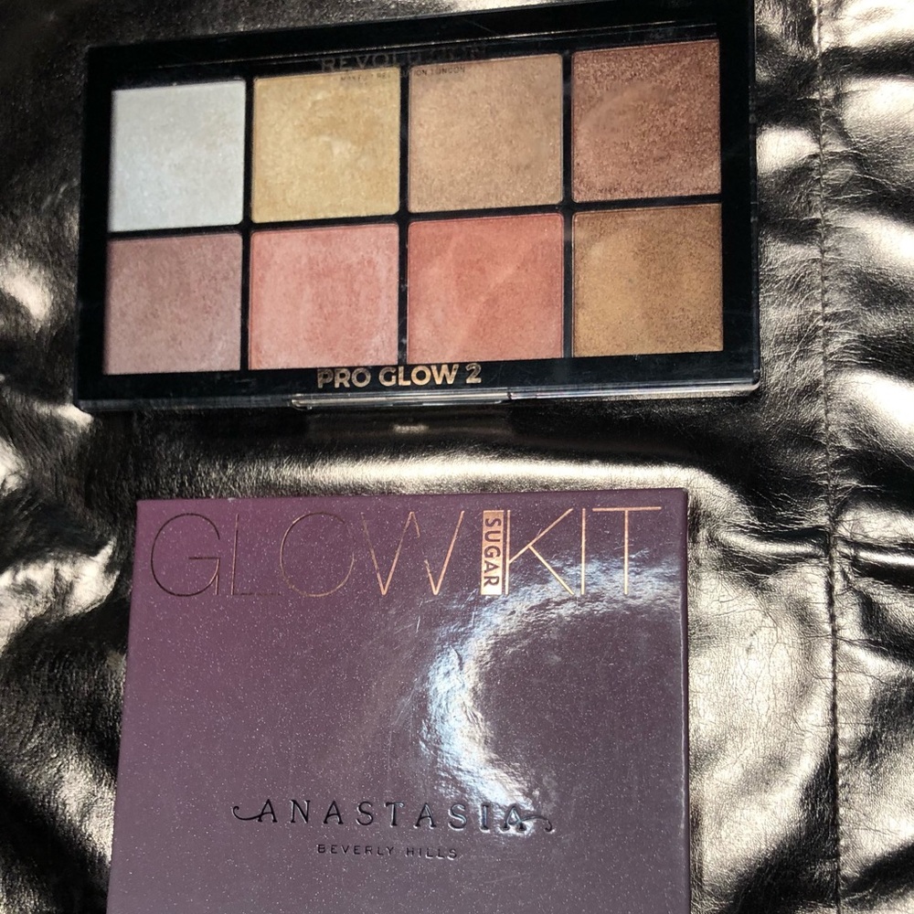 Highlighter palettes